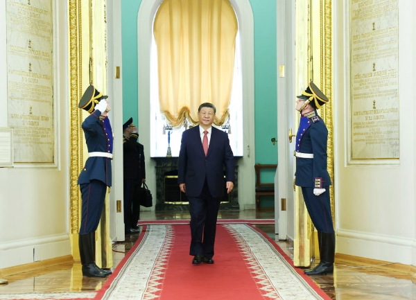 习近平同俄罗斯总统普京会谈